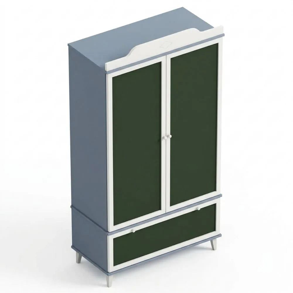 Moderner Schwebetürenschrank mit Regalfächern und Kreidetafel